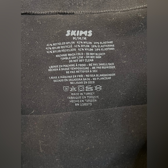 LOT of 2 NWT SKIMS shapewear seamless sculpt mid-waisted brief size medium - Picture 10 of 10